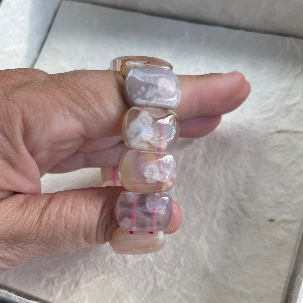 J108: Cherry Blossom Flower Agate Stretch Bracelet